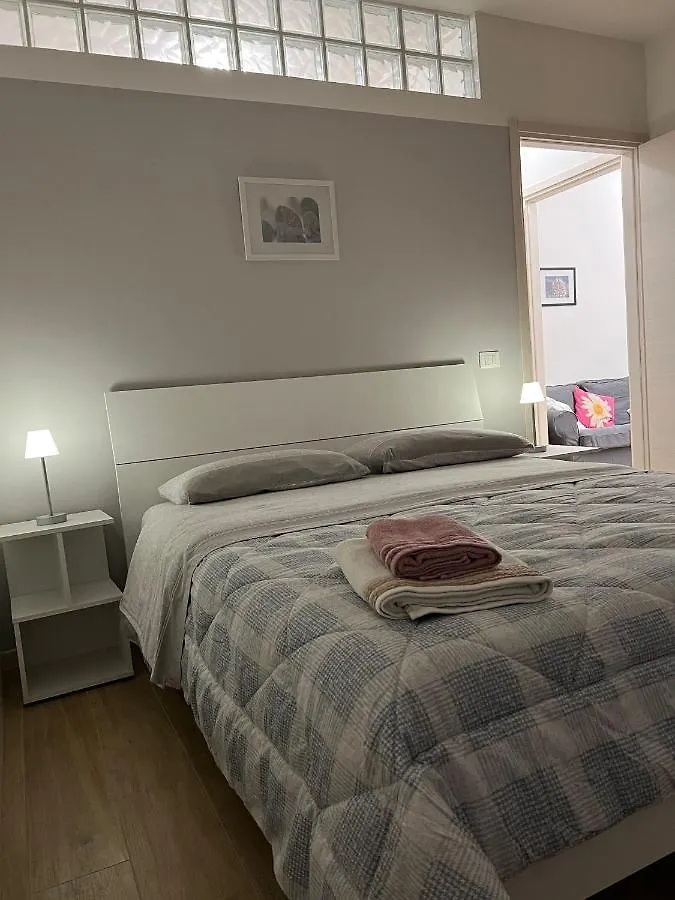 Appartamento Con Due Camere Da Letto E Free Park Verona 0*,
