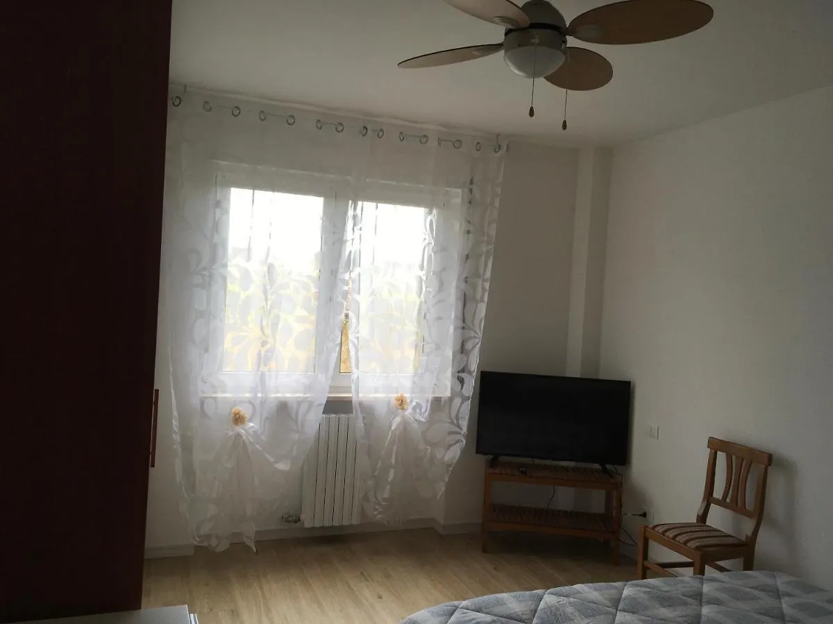 Appartamento Con Due Camere Da Letto E Free Park Verona 0*,  İtalya
